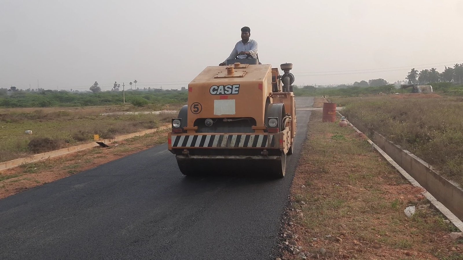 VideoCapture_20250505-193326